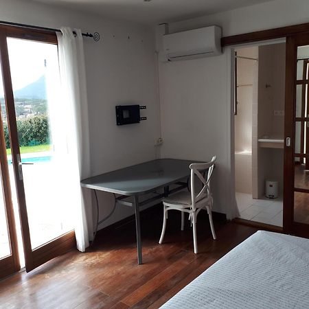 L'Oustaou De L'Estama Bed & Breakfast Rocbaron Luaran gambar