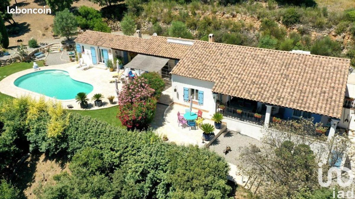 L'Oustaou De L'Estama Bed & Breakfast Rocbaron Luaran gambar