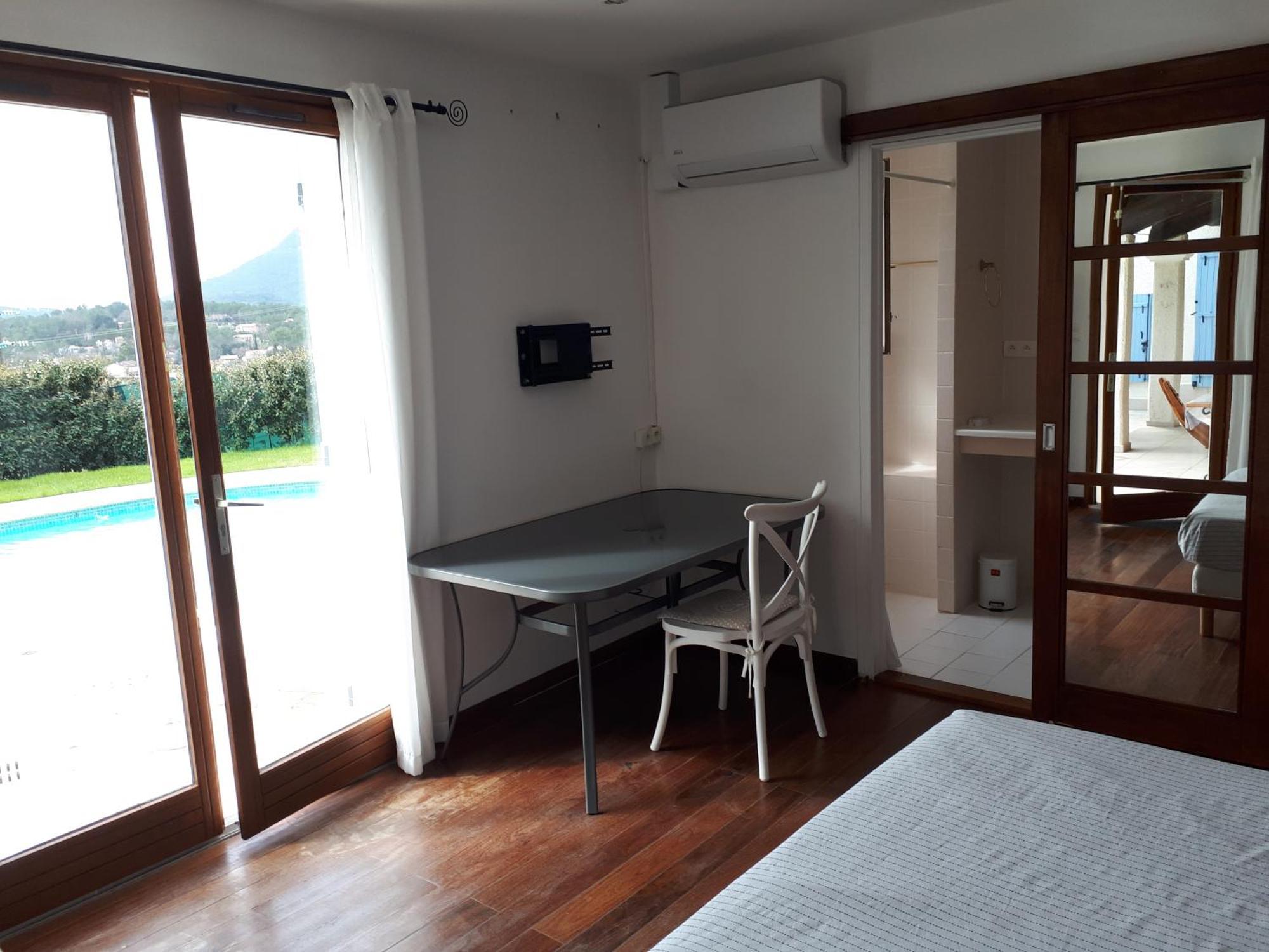 L'Oustaou De L'Estama Bed & Breakfast Rocbaron Luaran gambar